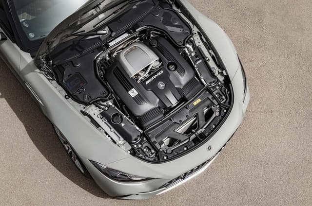 Open Bonnet Engine Shot Image - 16078